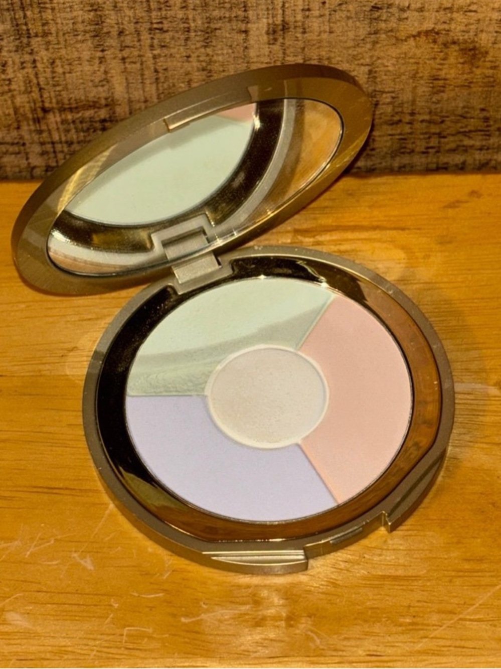 Stila One Step Correct Brightening Finishing Powder